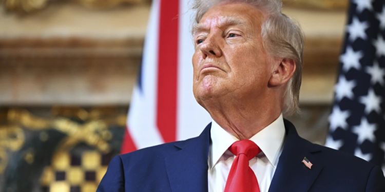 Gjykatësi federal hedh poshtë padinë e Trump për shpifje prej 15 miliardë dollarësh kundër The New York Times