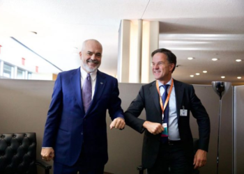 Rutte pret nesër Ramën në selinë e NATO-s, zbardhen detajet