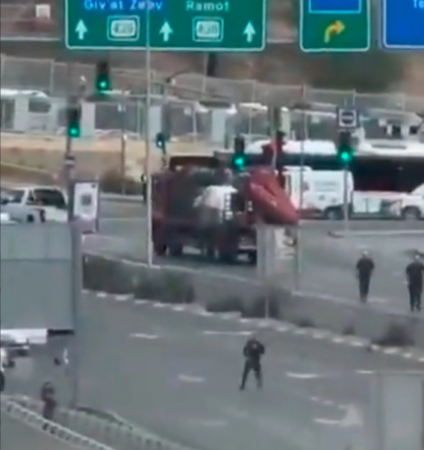 Jerusalem, sulm me armë zjarri në stacionin e autobusëve/ 4 të vdekur dhe 11 të plagosur