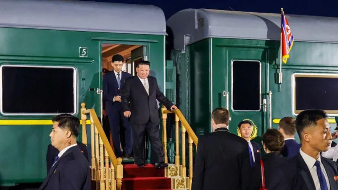 Parada ushtarake në Pekin, Kim Jong Un niset drejt Kinës me tren të blinduar
