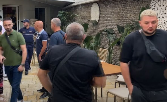 Masakra në Shkodër, dëshmia e kamarieres që mbeti e plagosur: Autori ishte dhe me një person tjetër