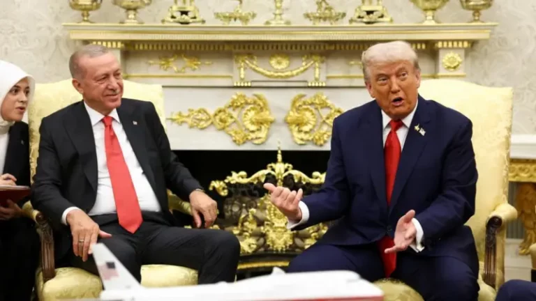 Batuta dhe ironi gjatë takimit mes Trump dhe Erdogan: Ai i njeh zgjedhjet e manipuluara më mirë se kushdo