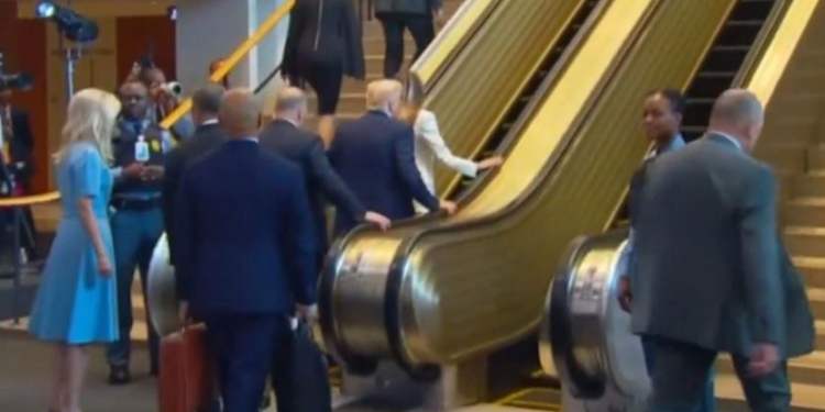 VIDEO / Incident në Asamblenë e OKB, shkallët lëvizëse ndalojnë papritur, çifti Trump i ngjit duke ecur