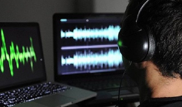 “Për bixhoz shqiptarët….” – Përgjimet që fundosën ish-kreun e SHISH dhe të birin: E kam plakun drejtor, jo në terren
