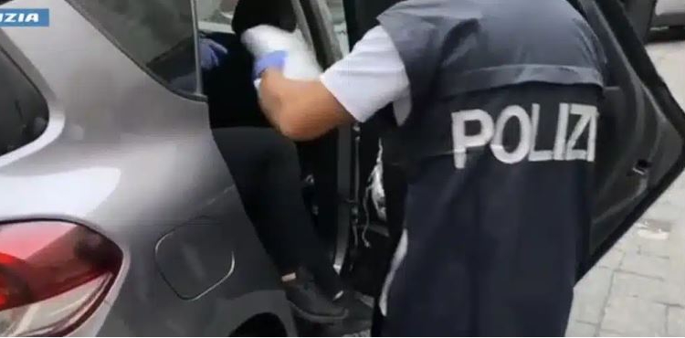 Me “Boss” dhe “Bugatti”, po trafikonte mbi 27 kg kokainë/ Pranga në Katania 47-vjeçari shqiptar! Ja çfarë e tradhtoi… (FOTOT)