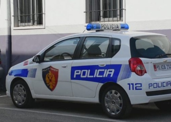 Incidenti mes shoferit të SPAK dhe drejtuesit të Rrugores në Elbasan/ Reagimi i AMP: Gardisti kërcënoi efektivin e policisë..