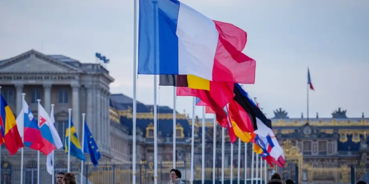 Rrezik bllokadash politike”/ Pasojat e rënies së qeverisë franceze mund të ndikojnë në BE dhe Ukrainë