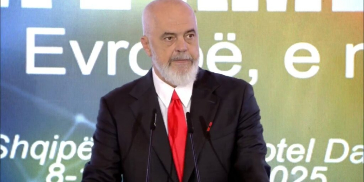 “Hallka më e dobët e shtetit, diplomacia ekonomike”!/ Rama: Kontributi i ambasadorëve thuajse inegzistent