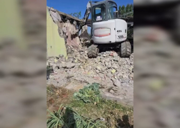 IKMT aksion pranë Aeroportit “Nënë Tereza”, hiqen 155 objekte shërbimi të ndërtuara pa leje