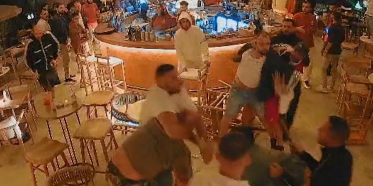 Sherri masiv në Korçë, gjykata lë në burg autorin e plagosjes me thikë! Detyrim paraqitje për personat e tjerë të përfshirë