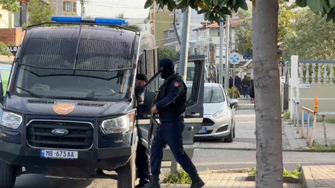 SPAK lëshon disa urdhër-arreste, forcat RENEA zbarkojnë në zonën e Myslym Shyrit
