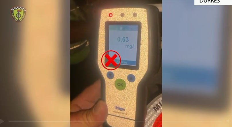 Tentoi të korruptonte policinë për të shmangur testin e alkoolit, arrestohet 55-vjeçari në Durrës