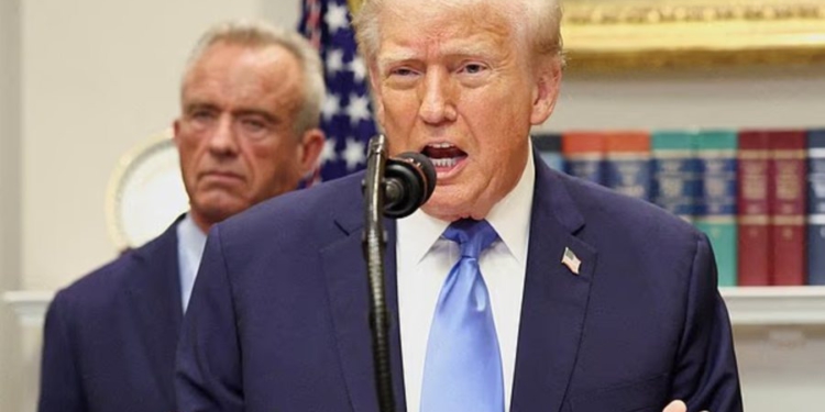 Shkaqet e autizmit/ Trump thirrje prindërve: Mos i jepni asnjëherë paracetamol fëmijëve