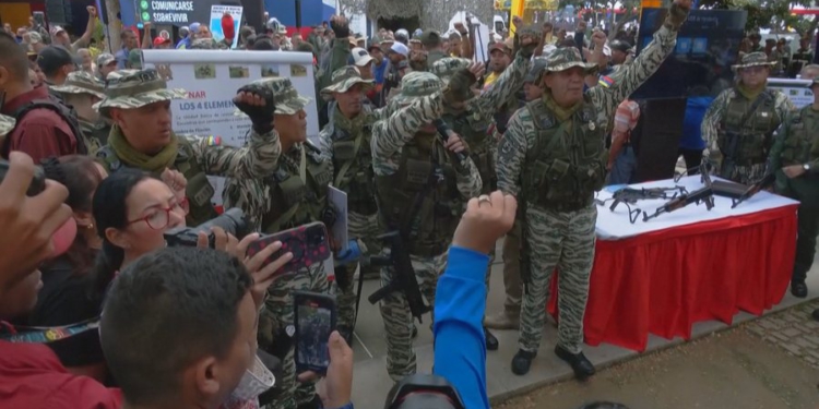 “Ju zhdukim nga faqja e dheut!”, Trump kërcënon Venezuelën: Maduro drejton kartelet e drogës