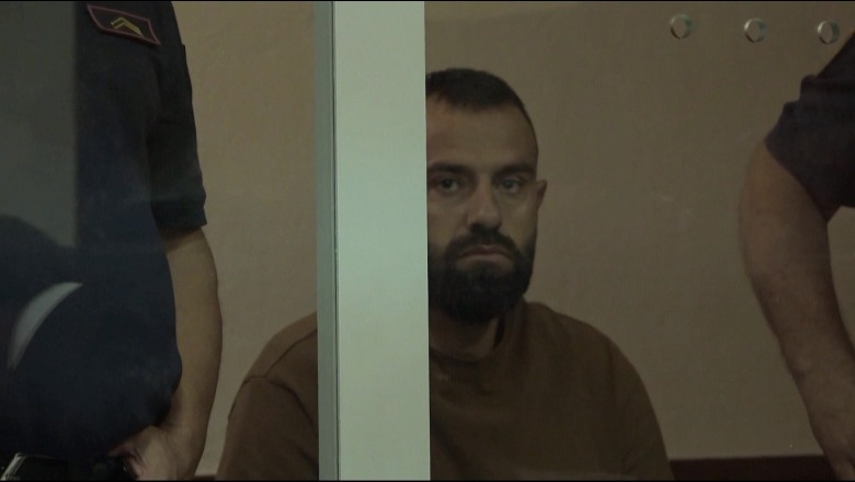 Theu arrestin shtëpiak, arrestohet Valter Bami. Po lëvizte me një vajzë në makinë, u pikas nga policia rrugore