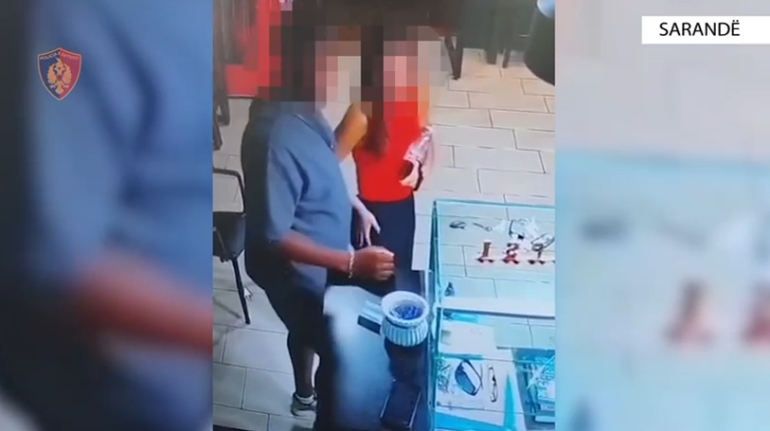 Vodhën sende elektrike në Ksamil, në pranga katër shtetas francez në Sarandë