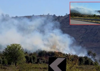 Vatër zjarri në Sarandë, flakët përhapen me shpejtësi për shkak të erës