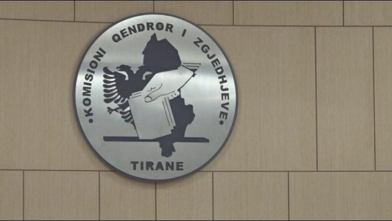 Zgjedhjet e pjesshme të 9 nëntorit/ PS, LZHK dhe ‘Shqipëria Bëhet’ dorëzojnë kërkesën në KQZ për t’u regjistruar si parti