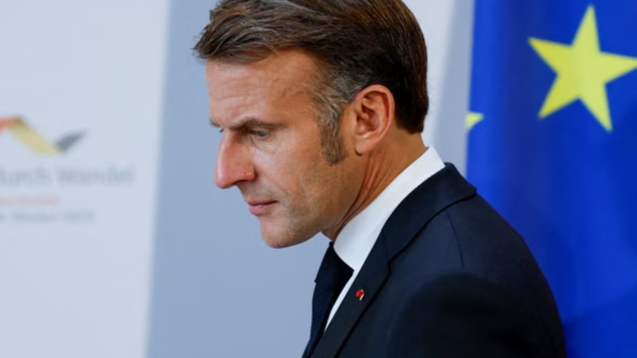 Franca në një krizë të thellë politike, Macron nën presion: Jep dorëheqjen ose shpall zgjedhje të reja