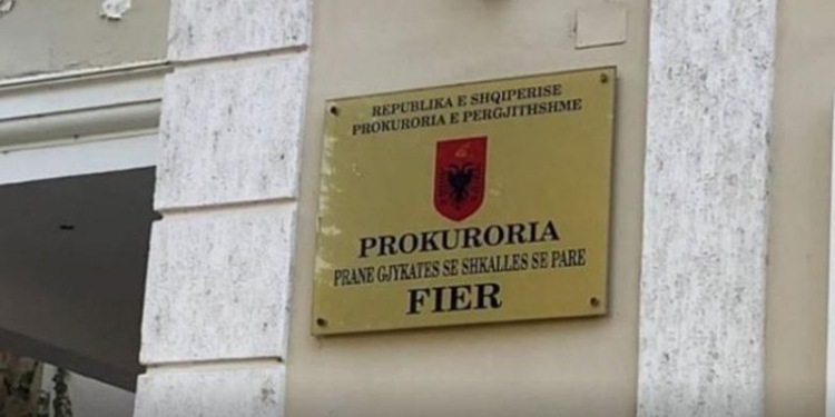 Goditën oficerët e BKH-së në Fier gjatë një operacioni të SPAK, prokuroria çon në gjyq tre të pandehur