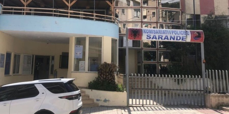 I kërkoi 50 mijë euro duke e shantazhuar në rrjetet sociale, arrestohet 44-vjeçarja
