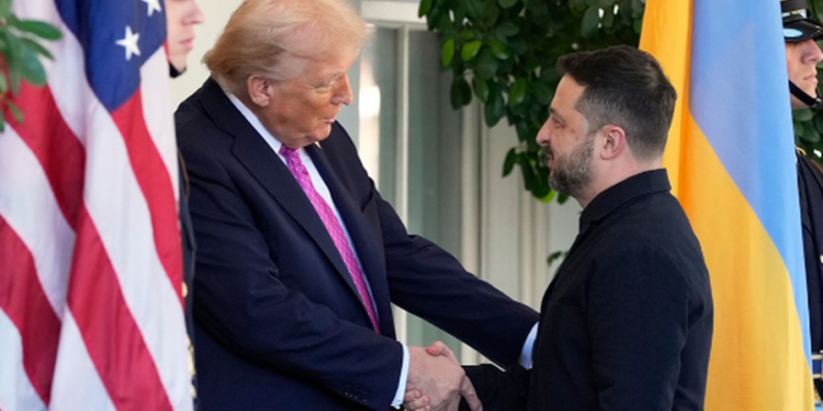 “Të shkon shumë xhaketa”- Trump takim me Zelenskyn në Shtëpinë e Bardhë