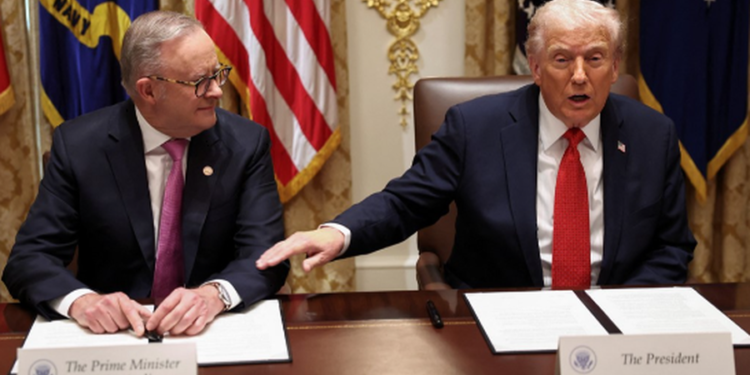 Trump: Putin dhe Zelensky e urrejnë vërtetë njëri-tjetrin, por mund t’ja dalim për paqen