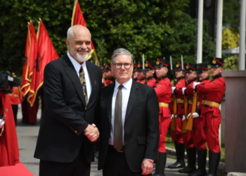 Starmer mbron Shqipërinë: E kanë fyer padrejtësisht, por në fakt duhet vlerësuar