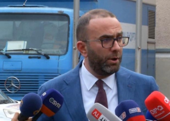 “Peleshi, klloun që zbaton urdhra!”/ Bardhi: Balla ngatërroi mesazhet! Kërkuan të ndërprisnin debatin 