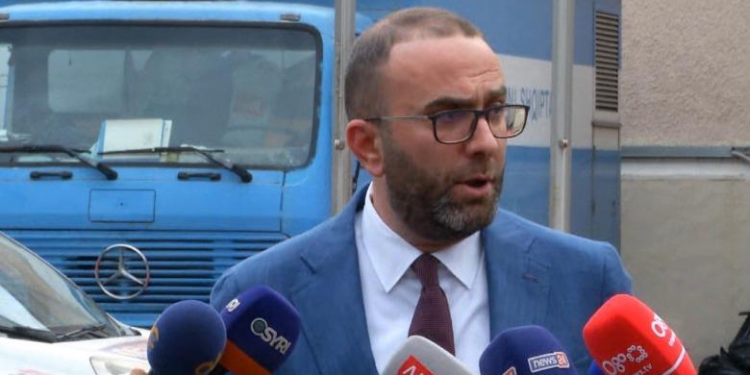 “Peleshi, klloun që zbaton urdhra!”/ Bardhi: Balla ngatërroi mesazhet! Kërkuan të ndërprisnin debatin 