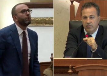 Tensione në Kuvend/ “Je i paaftë”, Peleshi përjashton Gazment Bardhin nga Kuvendi, paralajmëron Balliun (VIDEO)