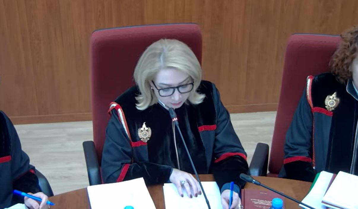 SEANCA LIVE! Veliaj në Gjykatën Kushtetuese, shqyrtohet shkarkimi i kryebashkiakut të Tiranës
