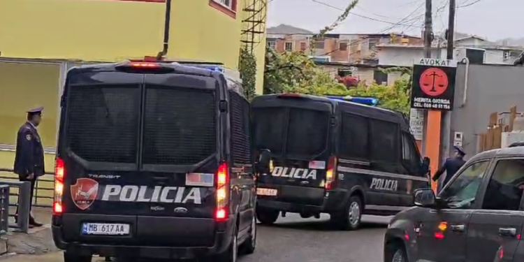 Operacioni “FAST”, Gjykata e Elbasanit cakton masat e sigurisë për 14 të ndaluarit