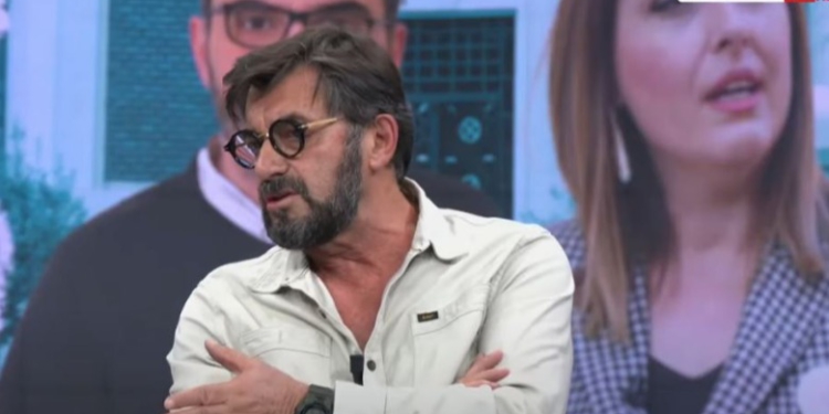 “Florian Binaj njeriu i Zenit”, analisti Demalia: Rrogëtar i televizionit të familjes Berisha