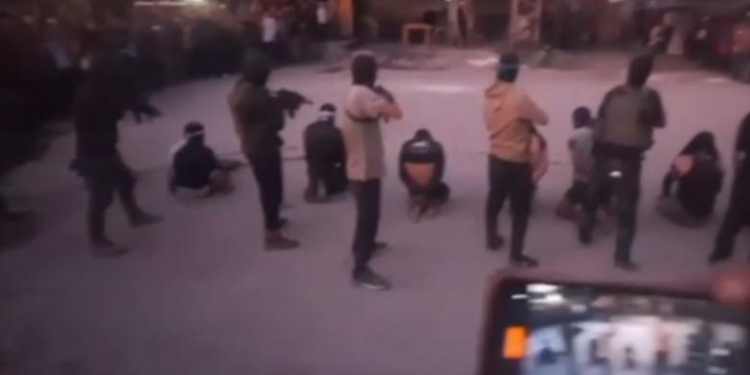 Militantët e Hamasit ekzekutojnë shtatë persona të akuzuar për bashkëpunim me Izraelin