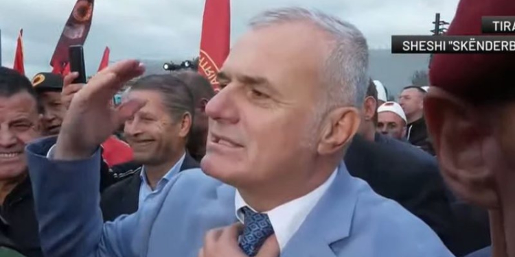 “Kush po e rruan për urdhëra”/ Bujar Leskaj pas deklaratës për Berishën në protestën e UÇK-së: Shqipëria dhe Kosova janë mbi partinë