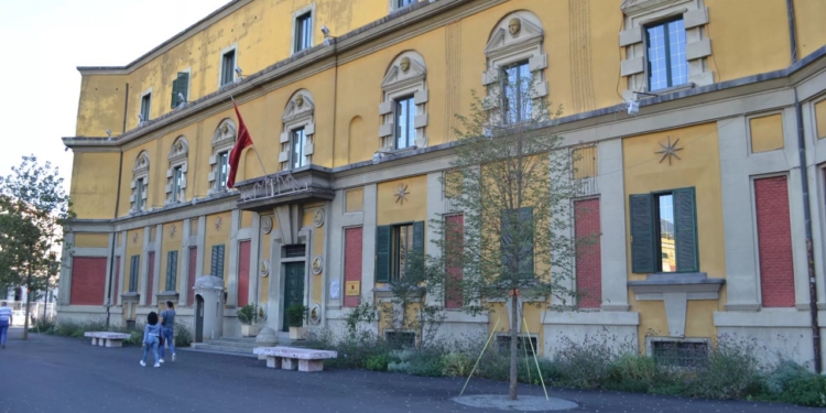 Hetimi i nisur në kohën e LSI/ Emrat e 20 zyrtarëve të Ministrisë së Bujqësisë që u dërguan për gjykim nga Prokuroria e Tiranës