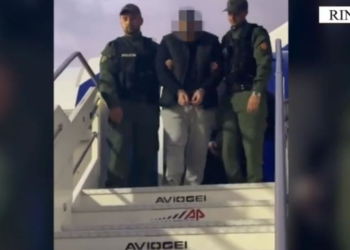 I dënuar me 16 vite burg për grabitje me armë, ekstradohet nga Greqia 39-vjeçari (EMRI/VIDEO)