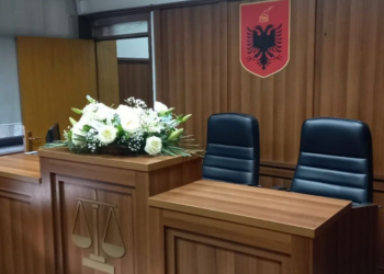 Gjykatat e rretheve reagojnë pas vrasjes së gjyqtarit Kalaja: Goditje ndaj themeleve të shtetit të së drejtës