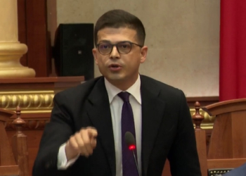 Debate për gjenocidin serb, Vëngu: Mos jepni leksione patriotizmi, hajdeni në protestë. Kapri: Kosova meriton mbështetje  Politikë |  1 orë më parë Facebook