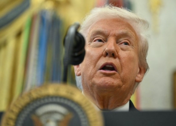 “Askush nuk guxon t’i afrohet Amerikës”, Trump dërgon CIA-n në Venezuelë, Maduro mbledh ushtrinë