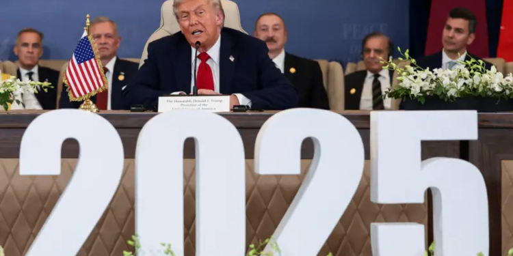Nënshkruhet marrëveshja e paqes në Gaza, Trump: Na u deshën 3,000 vjet për të ardhur deri këtu, a e besoni?