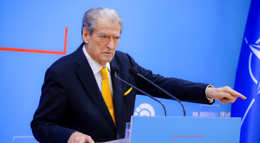 ‘PD nuk do të mbajë peng Avokatin e Popullit’, Berisha i përgjigjet Ballës: Merreni po e deshët! Ne e bëmë propozimin..