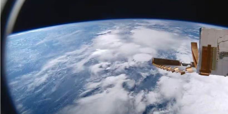 Dokumentari i parë hapësinor 8K i “Shenzhou 13” pritet me interes nga shikuesit