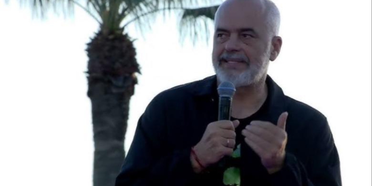 Kryeministri Edi Rama në Vlorë, vizitë e papritur në qytetin bregdetar