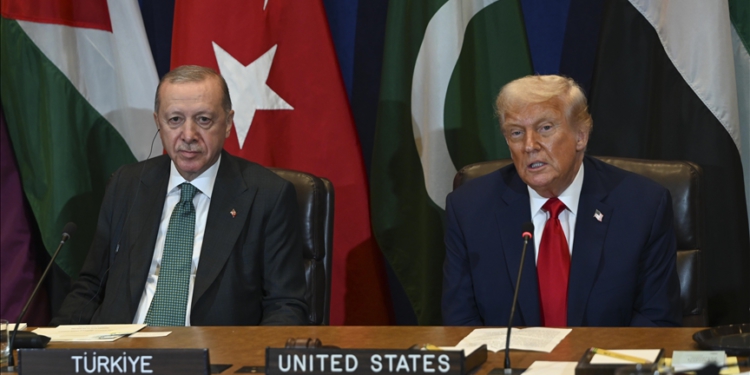 Erdogan telefonon Trump: Ndalimi i sulmeve nga Izraeli, vendimtar për paqen në rajon