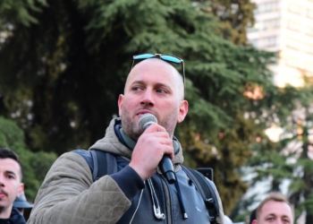 Sa i pavarur është Florjan Binaj? Analisti: Po e përdor Berisha për të mbuluar fytyrën e tij