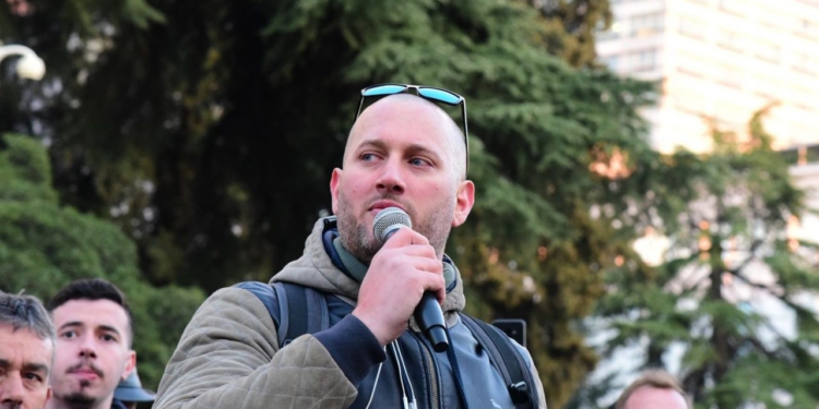 Sa i pavarur është Florjan Binaj? Analisti: Po e përdor Berisha për të mbuluar fytyrën e tij