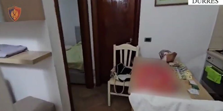 Zbulohet “shtëpia publike” në Durrës, arrestohen dy kineze, procedohen tre klientët
