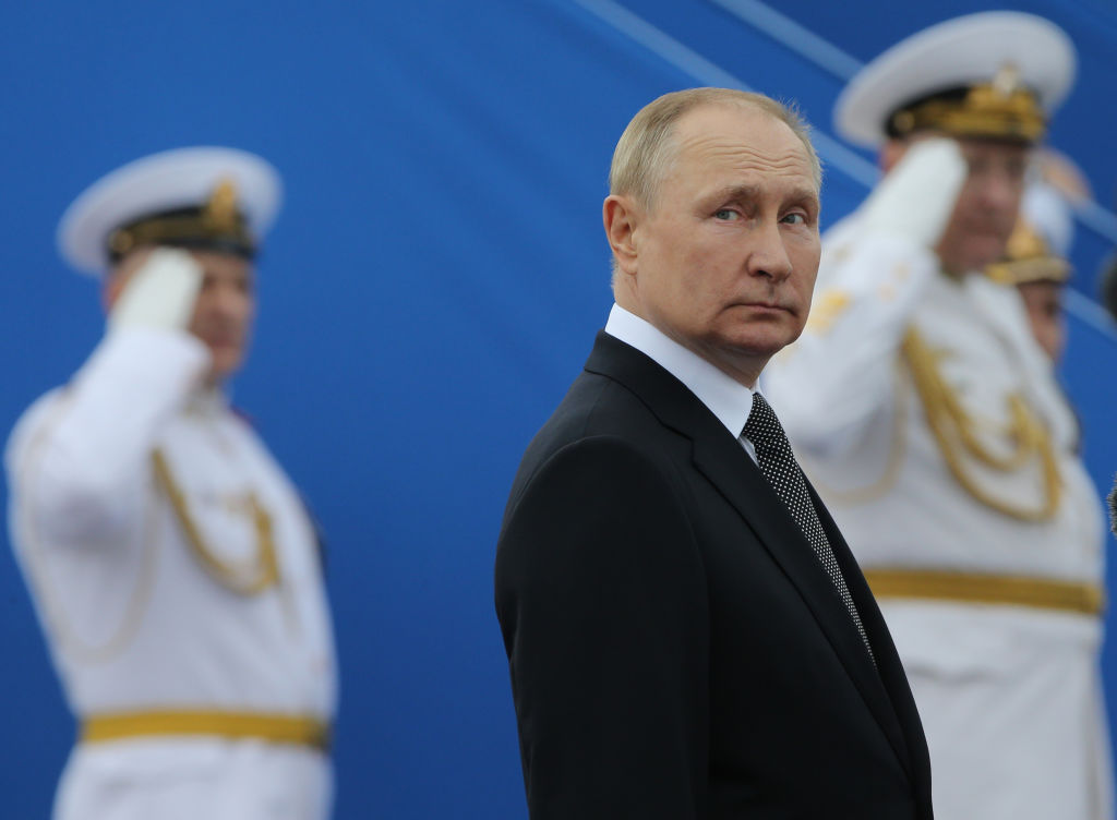 Nga Patriarku Kirill te fëmijët, gjithçka për të kremtuar kultin e Putinit